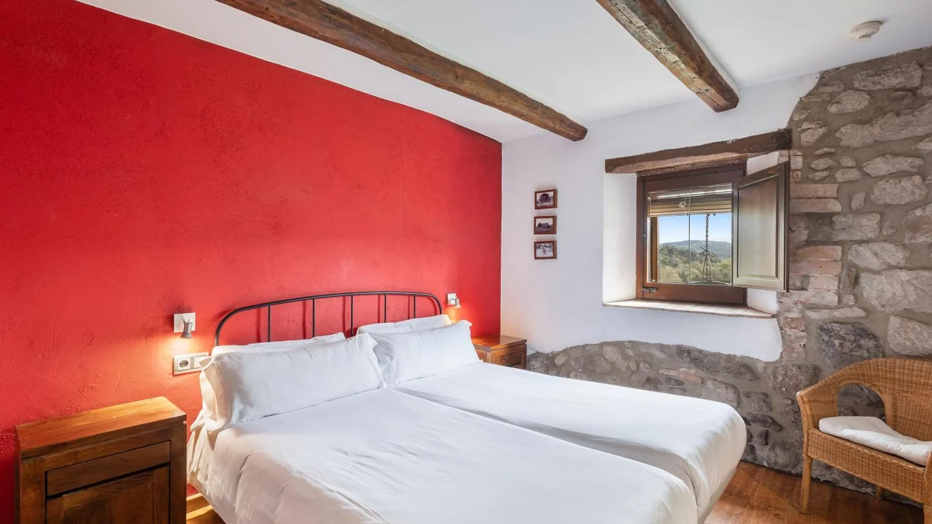 Country house Casamira Guest House Sagas